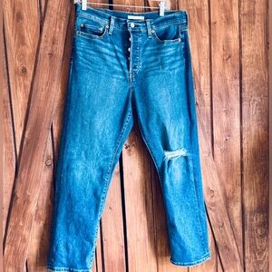 Levi’s Wedgie Straight 31